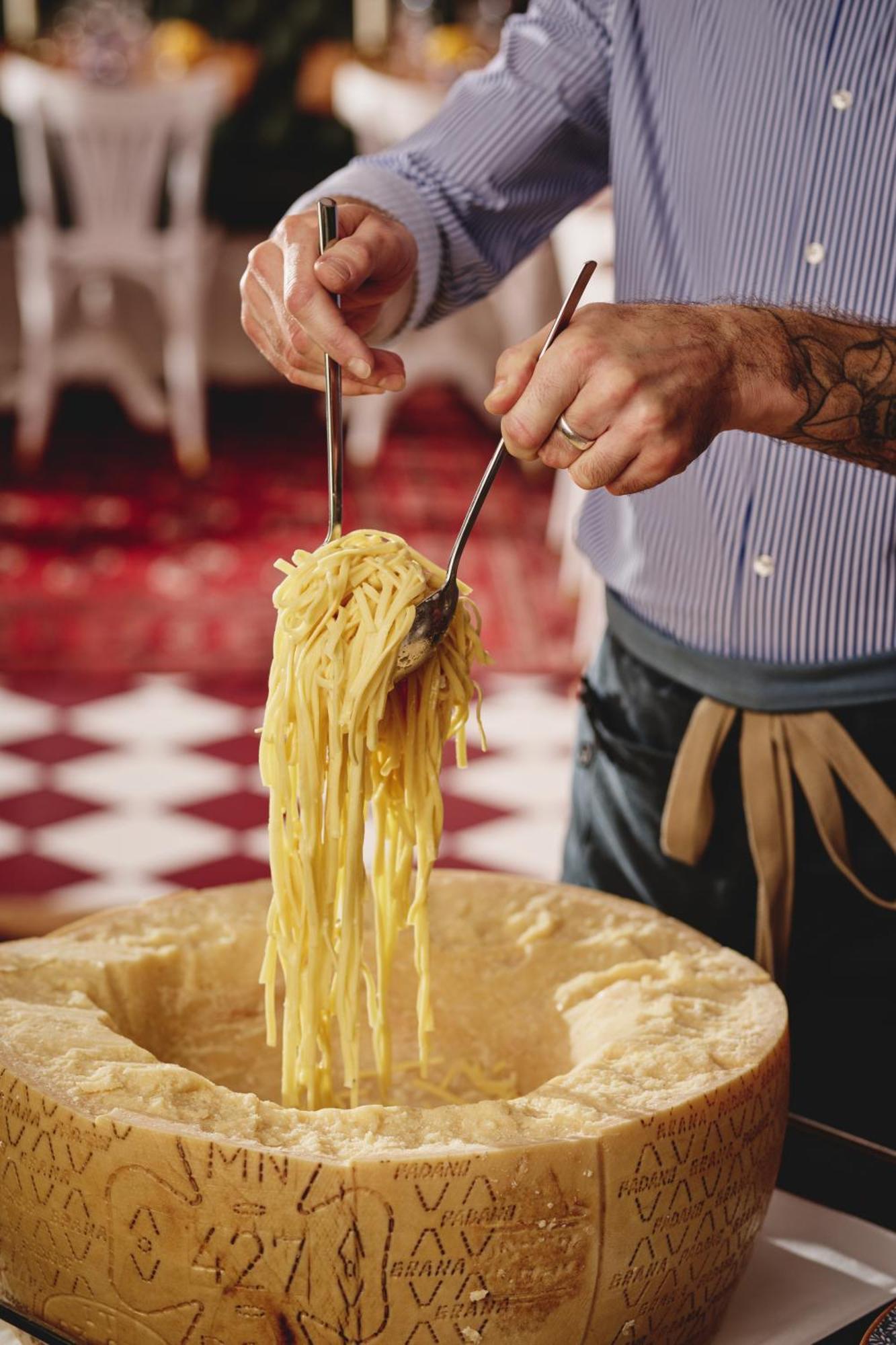 Grand Ferdinand Vienna - Your Hotel In The City Center Dış mekan fotoğraf Pasta being served